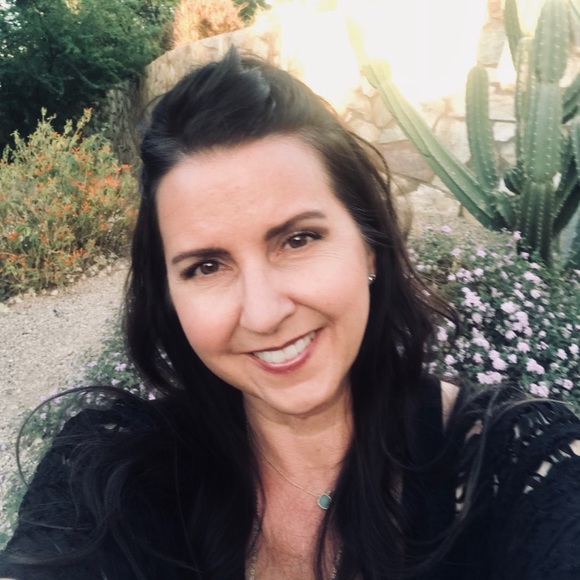 Meet your Posher, Tami - Picture 2 of 4